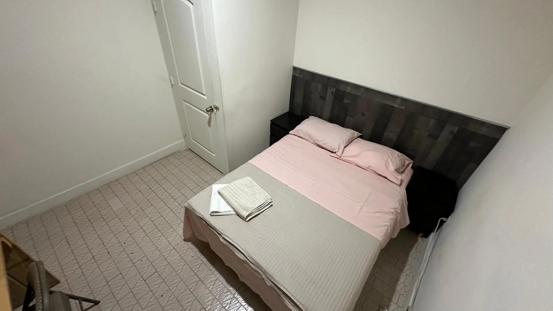 Hudson Yard 408 Hostel New York