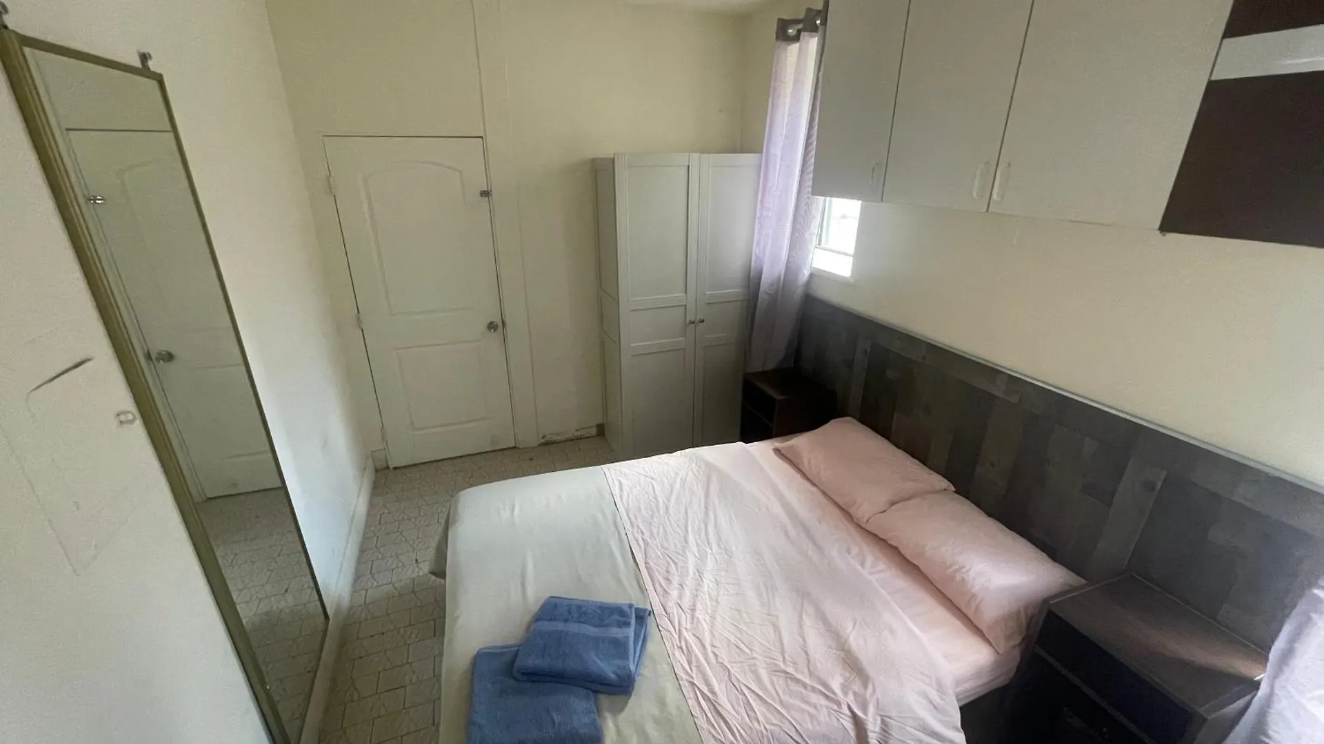 Hudson Yard 408 Hostel New York